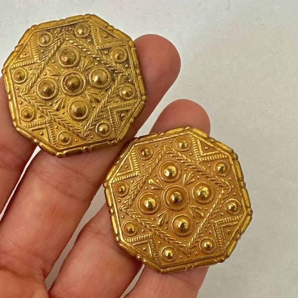 Miriam Haskell vintage octagon gold tone clip on earrings